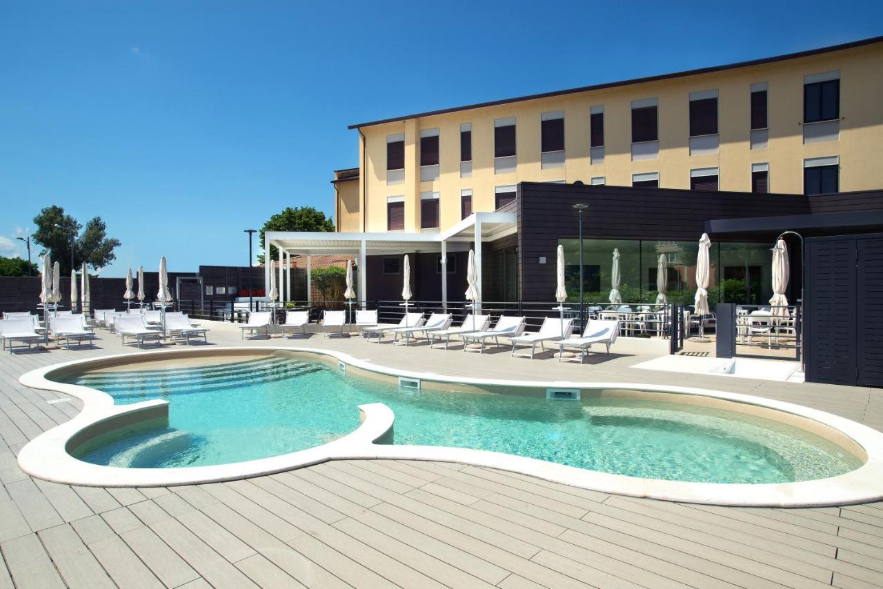 Hotel Ristorante Dante Torgiano Exteriör bild