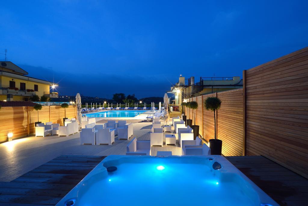Hotel Ristorante Dante Torgiano Exteriör bild